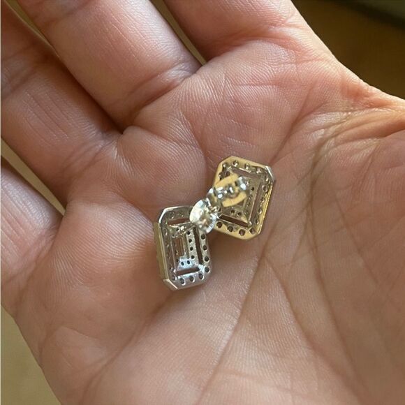 The Show Stopper Rectangular Cubic Zirconia and 925 earrings - Picture 4 of 7